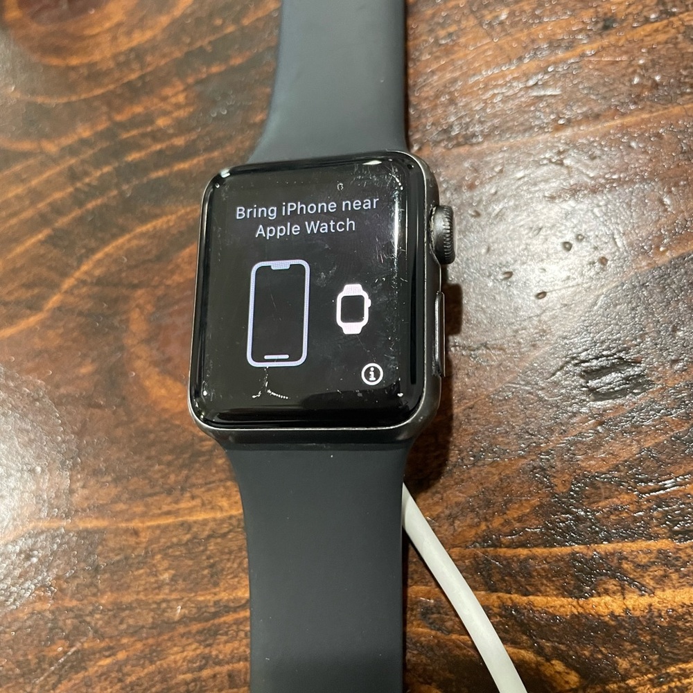 Apple Watch Series 3 - 38MM Black Band